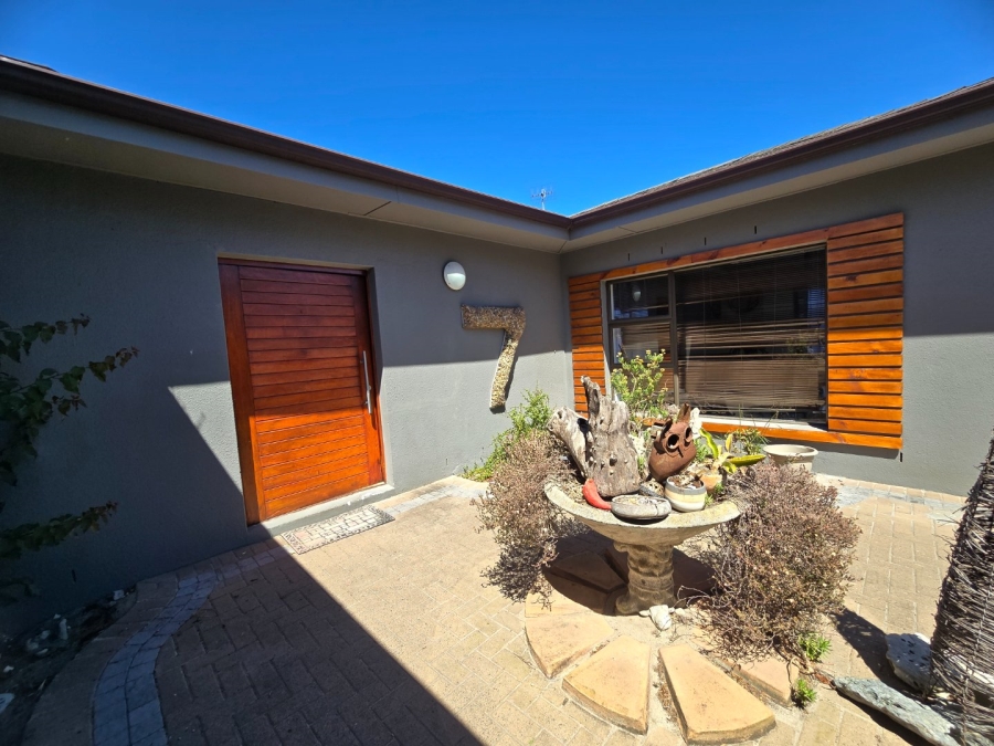 4 Bedroom Property for Sale in Milnerton Central Western Cape